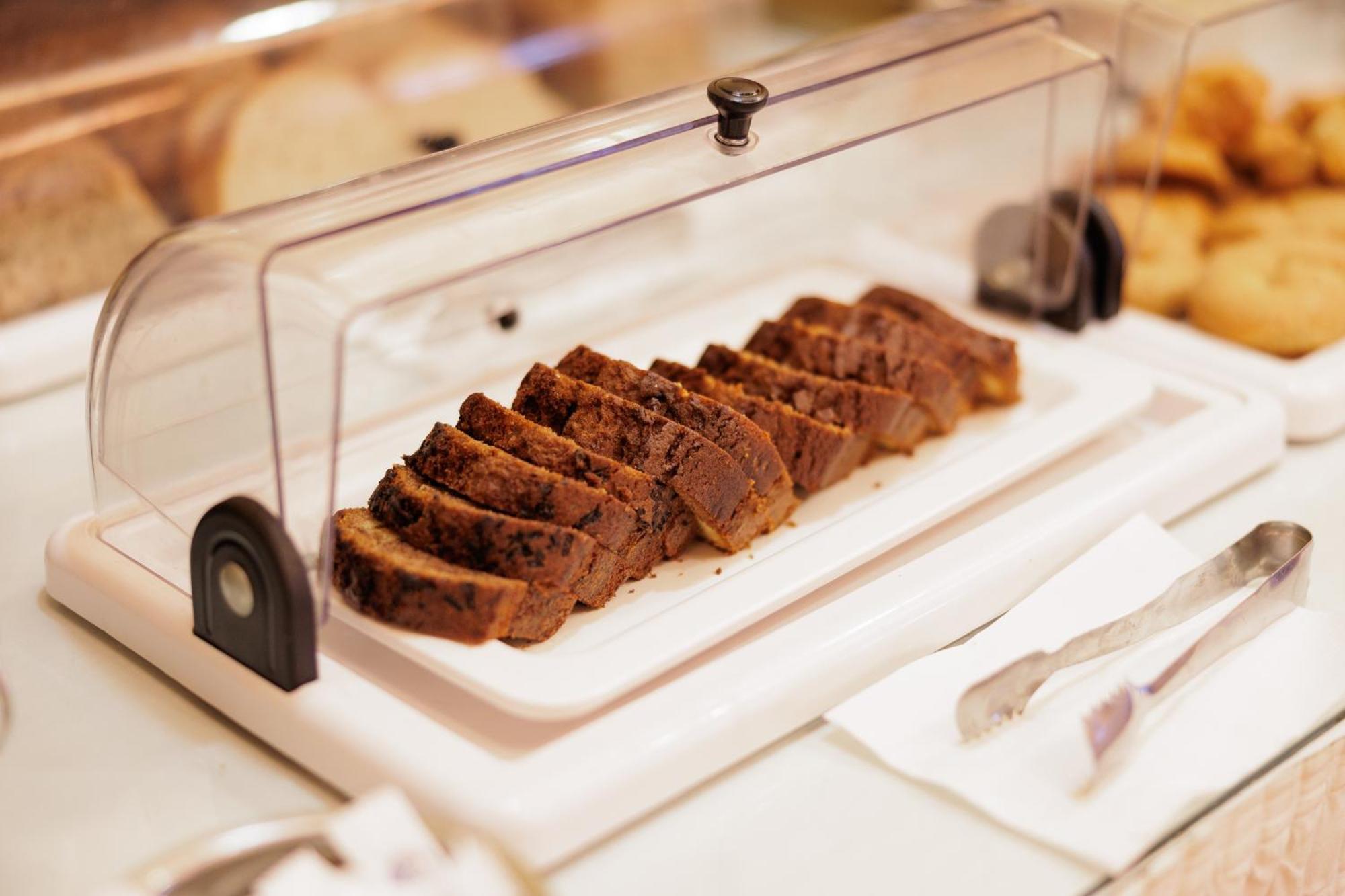 Louvre Hotel 고우비아 외부 사진